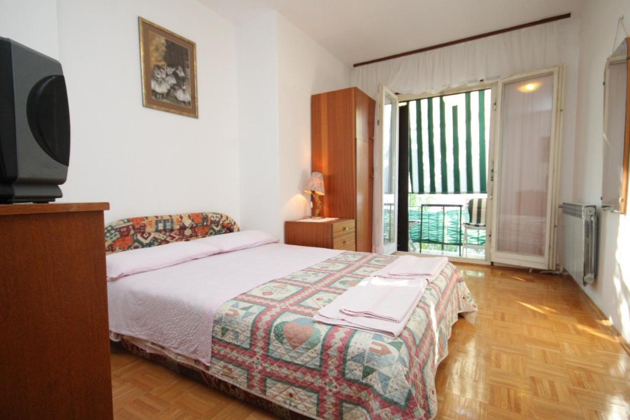 Apartments And Rooms With Parking Space Rovinj - 7170 ภายนอก รูปภาพ