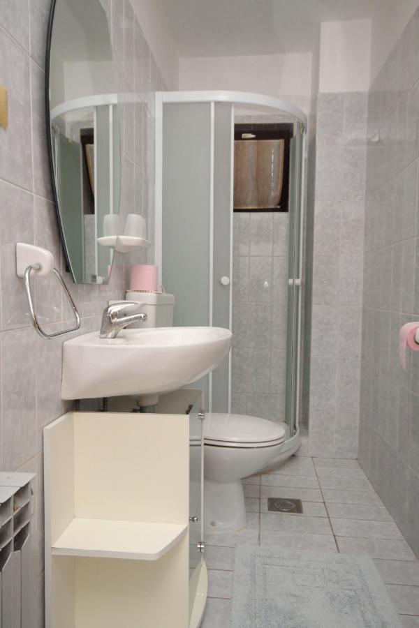 Apartments And Rooms With Parking Space Rovinj - 7170 ภายนอก รูปภาพ